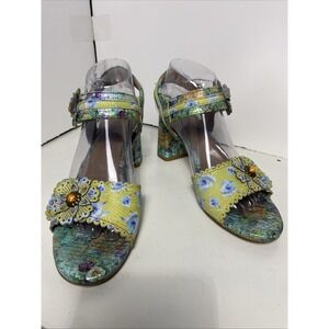 L'Artiste Spring Step Stacked Heel Ankle Strap Sandals size EU 39 US 8.5 Floral